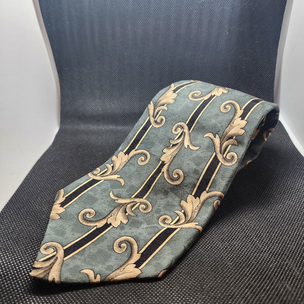 Cellini Linea Uomo Mens 100% Silk Tie Green Classic Preppy 3.75" Made in USA